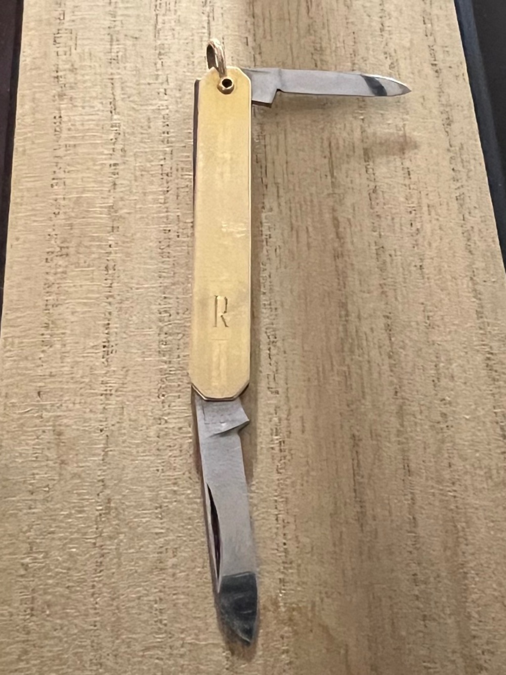 10K YG Vintage Mid-Century Carl Art & Voos Pocket Knife Initial “R”